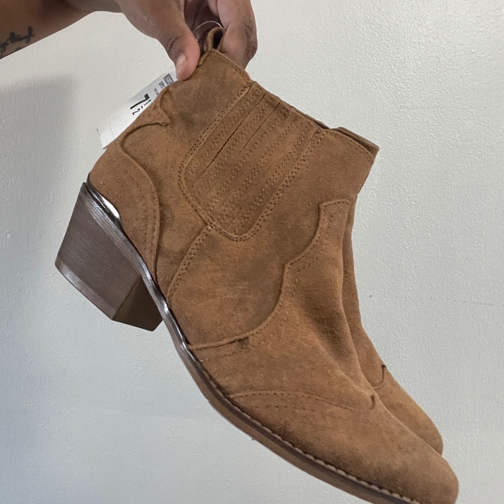 Target cowboy boots
